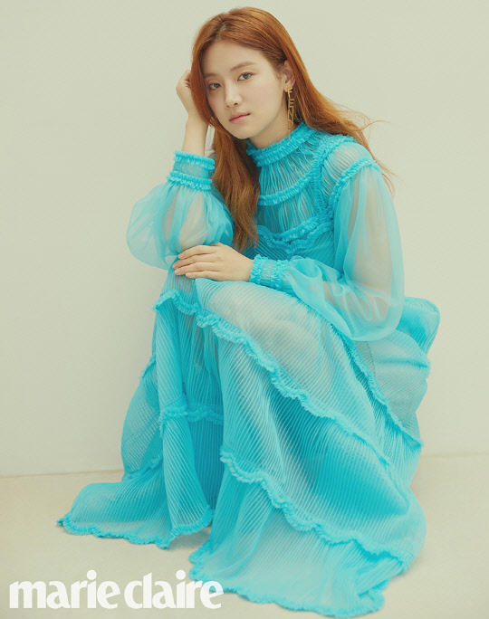 여신같은 박주현(사진=마리끌레르)